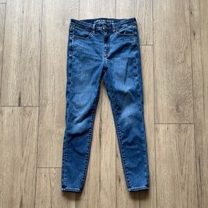 American Eagle Next Level Stretch High-Rise Blue Jeggings Women’s 6 Short